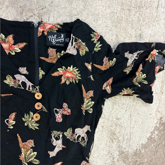 Hell Bunny Black Floral Jumpsuit retro - Picture 2 of 5